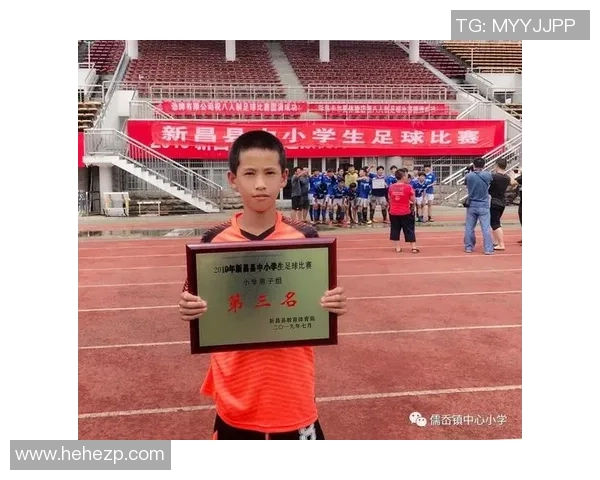 香港足球明星队鞍山热血出征展现青春风采与拼搏精神